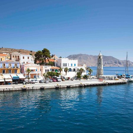 Cozy Apartments In Symi Center Luaran gambar