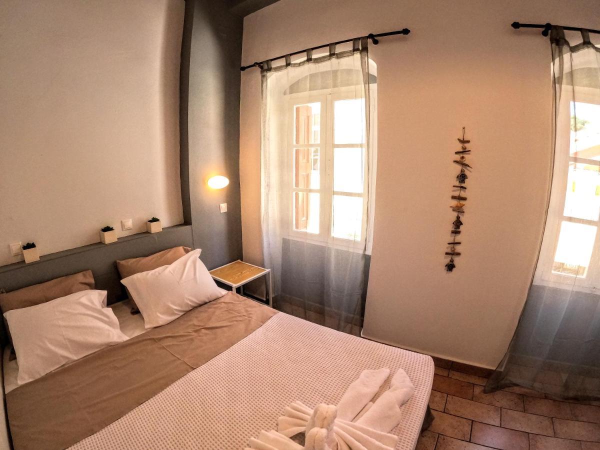 Cozy Apartments In Symi Center Luaran gambar