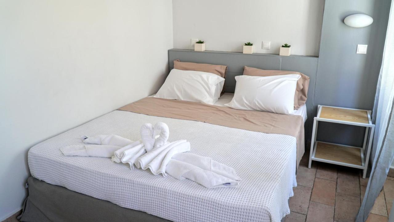 Cozy Apartments In Symi Center Luaran gambar