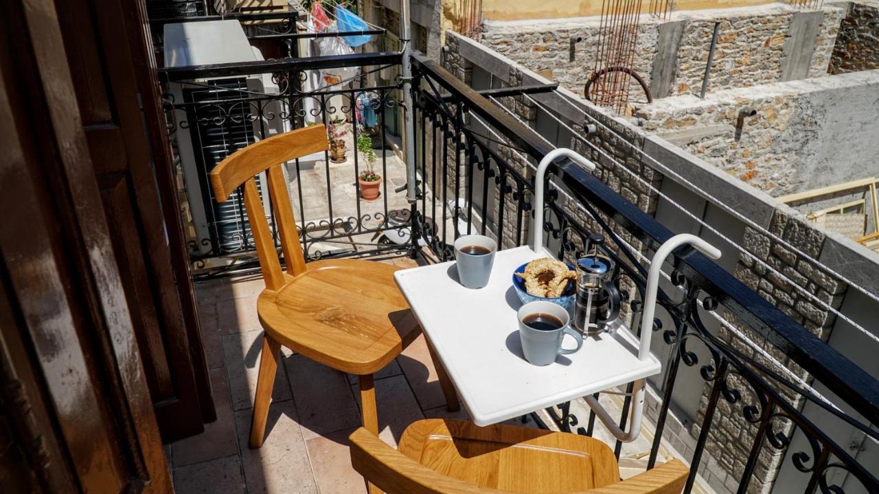 Cozy Apartments In Symi Center Luaran gambar