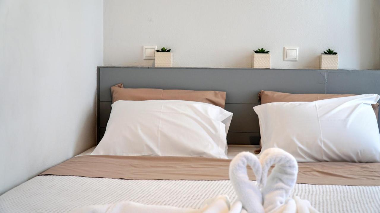 Cozy Apartments In Symi Center Luaran gambar