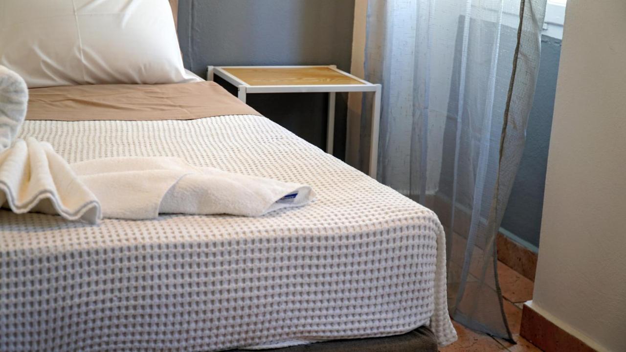 Cozy Apartments In Symi Center Luaran gambar