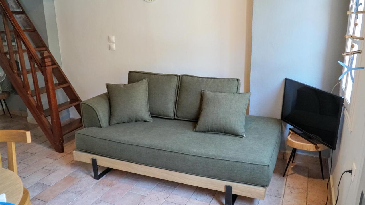 Cozy Apartments In Symi Center Luaran gambar