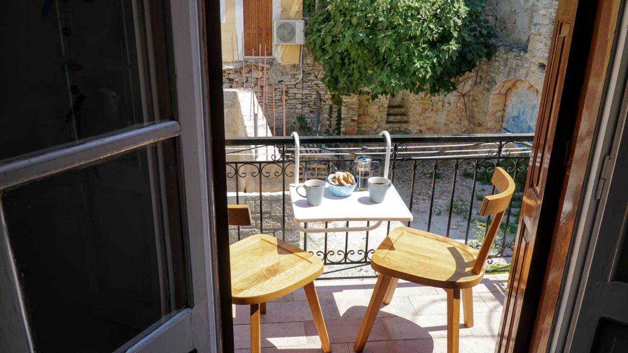 Cozy Apartments In Symi Center Luaran gambar